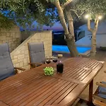 Luxury W Shared Pool 3 Balconies And Terrace Апартаменты Омиш