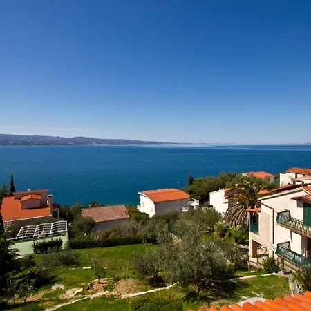 Апартаменты Luxury W Shared Pool 3 Balconies And Terrace *