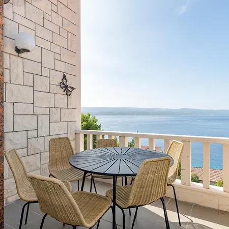 Luxury W Shared Pool 3 Balconies And Terrace Omiš