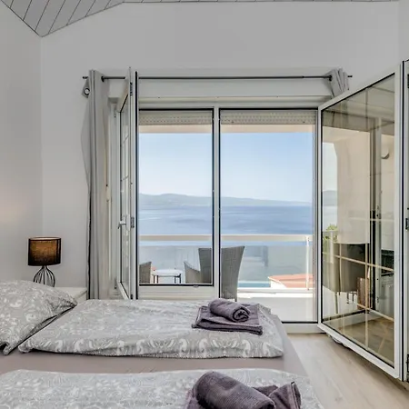 Apartmán Luxury W Shared Pool 3 Balconies And Terrace Omiš