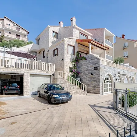 Luxury W Shared Pool 3 Balconies And Terrace *